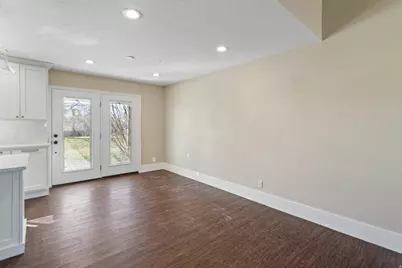 307 S 400 E, Hyde Park, UT 84318 - Photo 8