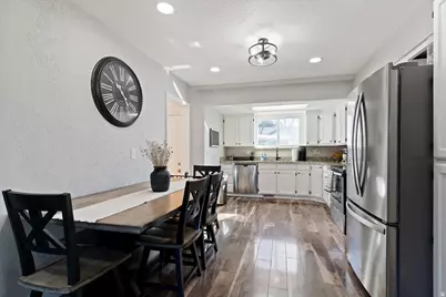 5874 S 2625 W, Roy, UT 84067 - Photo 8