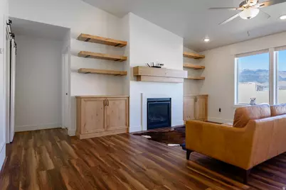 694 W Jedediah Way S, Grantsville, UT 84029 - Photo 6
