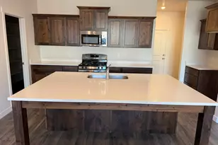 247 E 960 S, Spanish Fork, UT 84660 - Photo 2