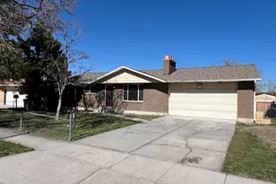 5287 S Kingswood Dr, Taylorsville, UT 84129 - Photo 2