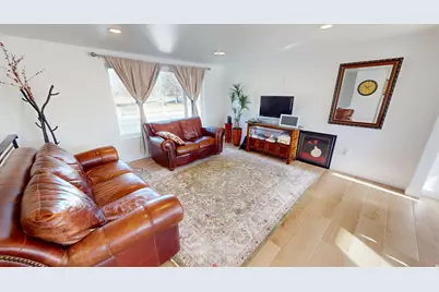 4929 S 1950 W, Taylorsville, UT 84129 - Photo 4