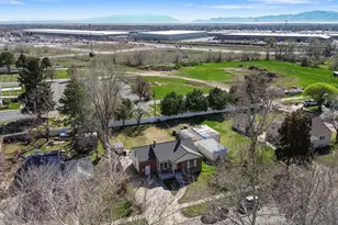 732 E 1000 S, Clearfield, UT 84015 - Photo 8