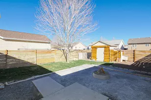 2087 E Weeping Willow Way S, Eagle Mountain, UT 84005 - Photo 8