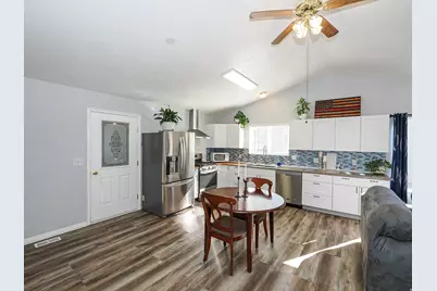 2087 E Weeping Willow Way S, Eagle Mountain, UT 84005 - Photo 14