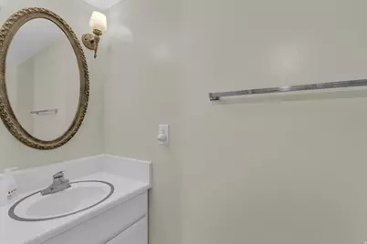 600 E 3990 S, Murray, UT 84107 - Photo 8