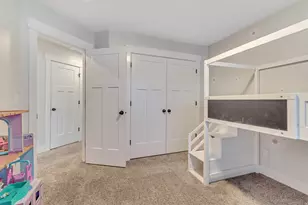 90 E Craner Peak Dr, Eagle Mountain, UT 84005 - Photo 14