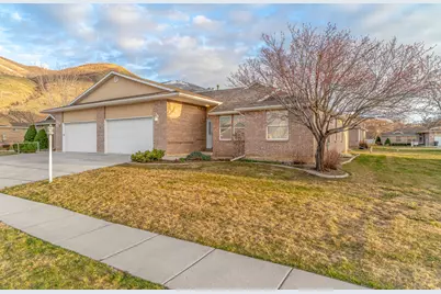 547 W 2300 S, Perry, UT 84302 - Photo 2
