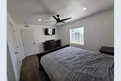 215 N Engstrom W, Layton, UT 84041 - Photo 20