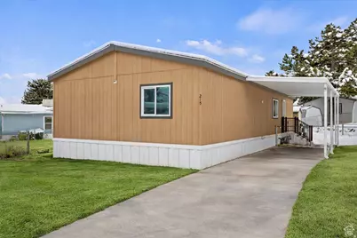 215 N Engstrom W, Layton, UT 84041 - Photo 34
