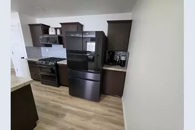 215 N Engstrom W, Layton, UT 84041 - Photo 6