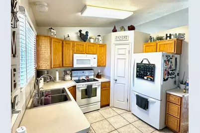 1616 N 725 W, Clinton, UT 84015 - Photo 18