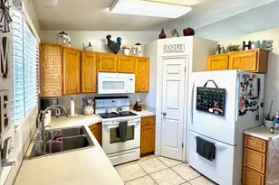 1616 N 725 W, Clinton, UT 84015 - Photo 18