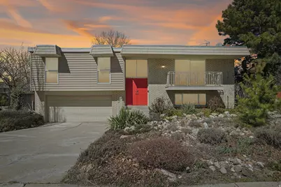 7404 S Sunhill Cir E, Cottonwood Heights, UT 84121 - Photo 2