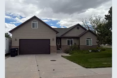 640 E 600 N, Roosevelt, UT 84066 - Photo 1