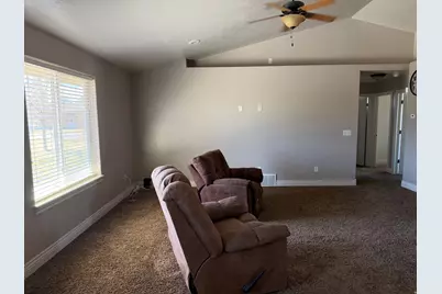 640 E 600 N, Roosevelt, UT 84066 - Photo 4