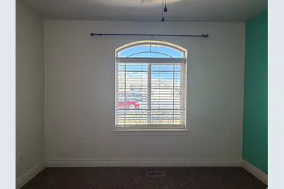 640 E 600 N, Roosevelt, UT 84066 - Photo 18