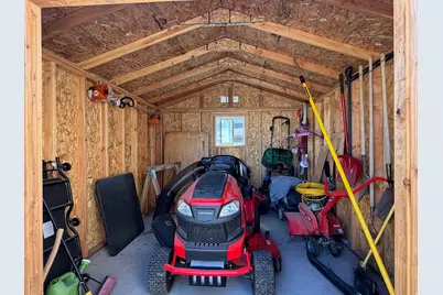 640 E 600 N, Roosevelt, UT 84066 - Photo 38