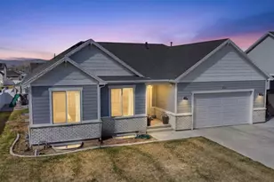 641 S 380 E, Smithfield, UT 84335 - Photo 1