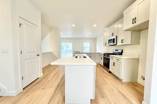 1711 N 1625 W, Layton, UT 84041 - Photo 6