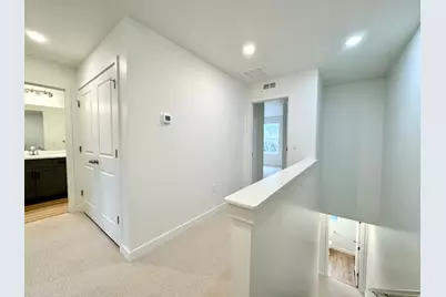 1711 N 1625 W, Layton, UT 84041 - Photo 8