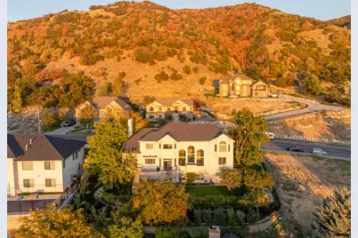 144 S Bountiful Blvd E, Bountiful, UT 84010 - Photo 4