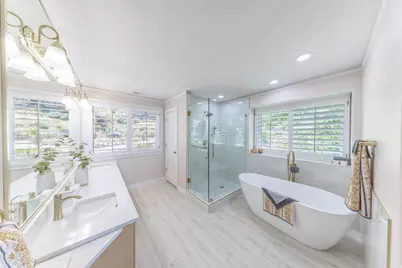 144 S Bountiful Blvd E, Bountiful, UT 84010 - Photo 16