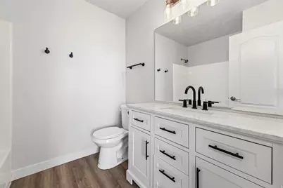 936 N 580 E, Tooele, UT 84074 - Photo 12