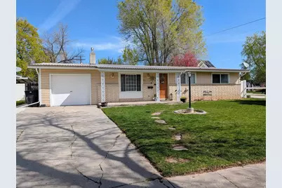 211 E 1st N, Preston, ID 83263 - Photo 1