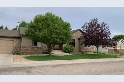 135 Constitution Dr, Roosevelt, UT 84066 - Photo 2