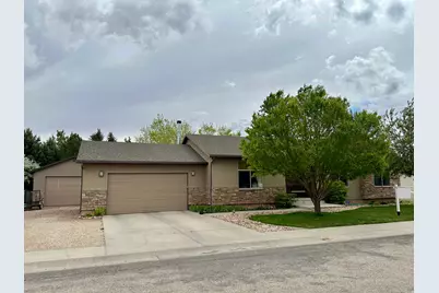 135 Constitution Dr, Roosevelt, UT 84066 - Photo 2