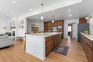 645 W 920 N, Orem, UT 84057 - Photo 12