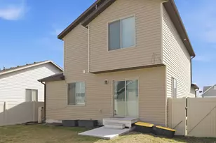 1711 E Shadow Dr, Eagle Mountain, UT 84005 - Photo 2