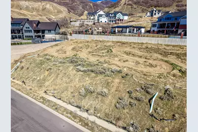 198 N 1500 Dr E #118, Bountiful, UT 84010 - Photo 12