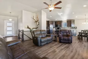 358 S Canyon Overlook Dr, Tooele, UT 84074 - Photo 14