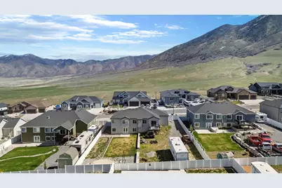 358 S Canyon Overlook Dr, Tooele, UT 84074 - Photo 38