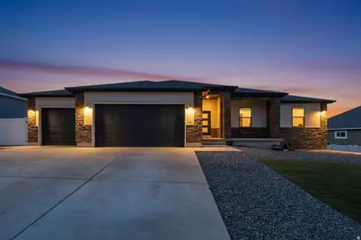 358 S Canyon Overlook Dr, Tooele, UT 84074 - Photo 1