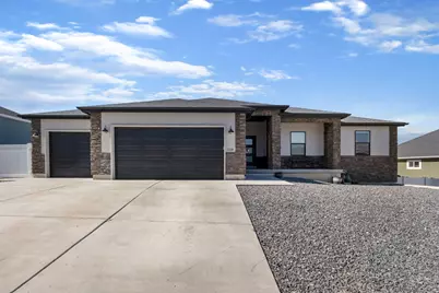 358 S Canyon Overlook Dr, Tooele, UT 84074 - Photo 2
