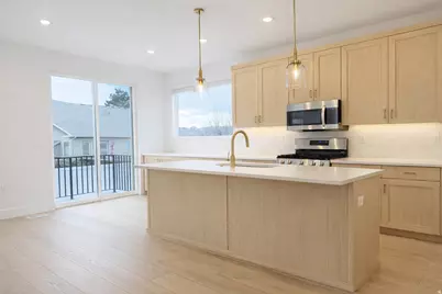 6711 S Vaughn Ln E #7, Midvale, UT 84047 - Photo 2