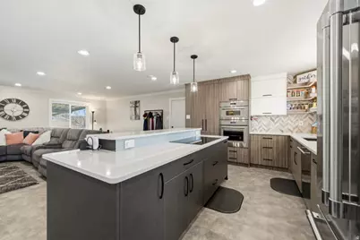1055 S 1000 W, Clearfield, UT 84015 - Photo 14