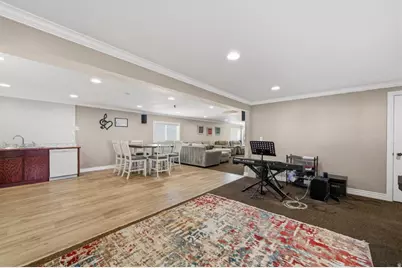1055 S 1000 W, Clearfield, UT 84015 - Photo 36