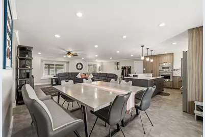 1055 S 1000 W, Clearfield, UT 84015 - Photo 18