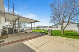 1055 S 1000 W, Clearfield, UT 84015 - Photo 46