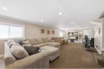 1055 S 1000 W, Clearfield, UT 84015 - Photo 32