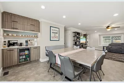 1055 S 1000 W, Clearfield, UT 84015 - Photo 14