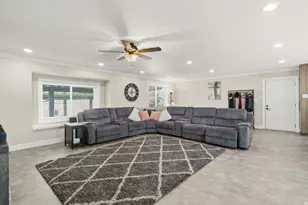 1055 S 1000 W, Clearfield, UT 84015 - Photo 4