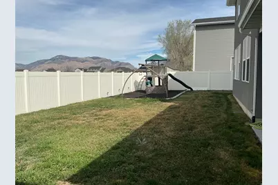 2378 W 3225 S, West Haven, UT 84401 - Photo 16