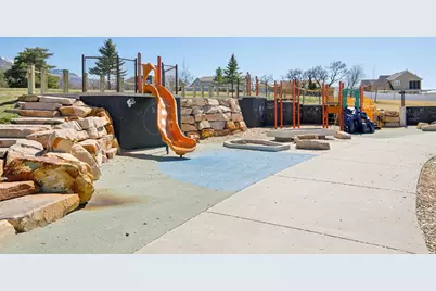 1960 N 2150 E, Layton, UT 84040 - Photo 92