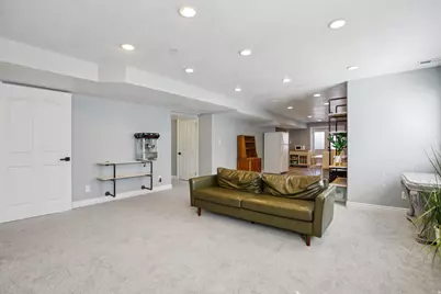 1960 N 2150 E, Layton, UT 84040 - Photo 44