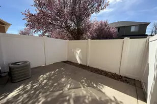 5168 W Cold Stone Ln, West Jordan, UT 84081 - Photo 10